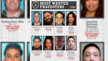 Cartel oficial del FBI que muestra ocho fotos de tipo ficha policial de "Los Estafadores Más Buscados", con nombres y crímenes asociados