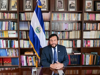 El Salvador comparte en México su experiencia en seguridad nacional y el combate al crimen organizado transnacional. (Cortesía: Secretaría de Prensa de la República)