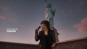 Artistas hispanos cantan el himno de EEUU por el Día de la Independencia