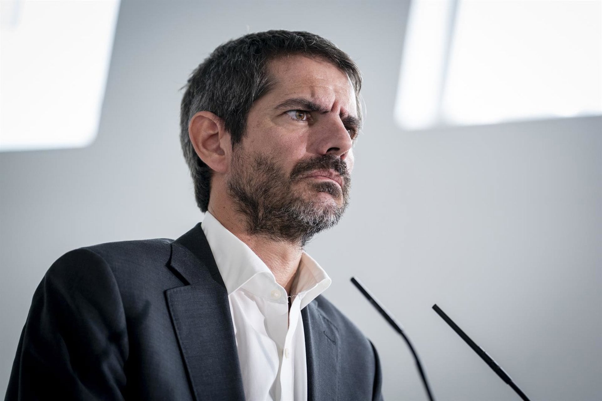 05/10/2026 El ministro de Cultura, Ernest Urtasun, durante una rueda de prensa de los partidos que integran el espacio conformado por Movimiento Sumar, Más Madrid, Izquierda Unida y Comuns, a 5 de octubre de 2026, en Madrid (España). La convocatoria sirve para explicar la coyuntura de lanzamiento del Frente Amplio el próximo 17 de octubre.POLITICA A. Pérez Meca - Europa Press