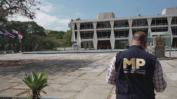 El Ministerio Público ejecuta operativo en el campus central de la Usac tras cierre y protestas estudiantiles