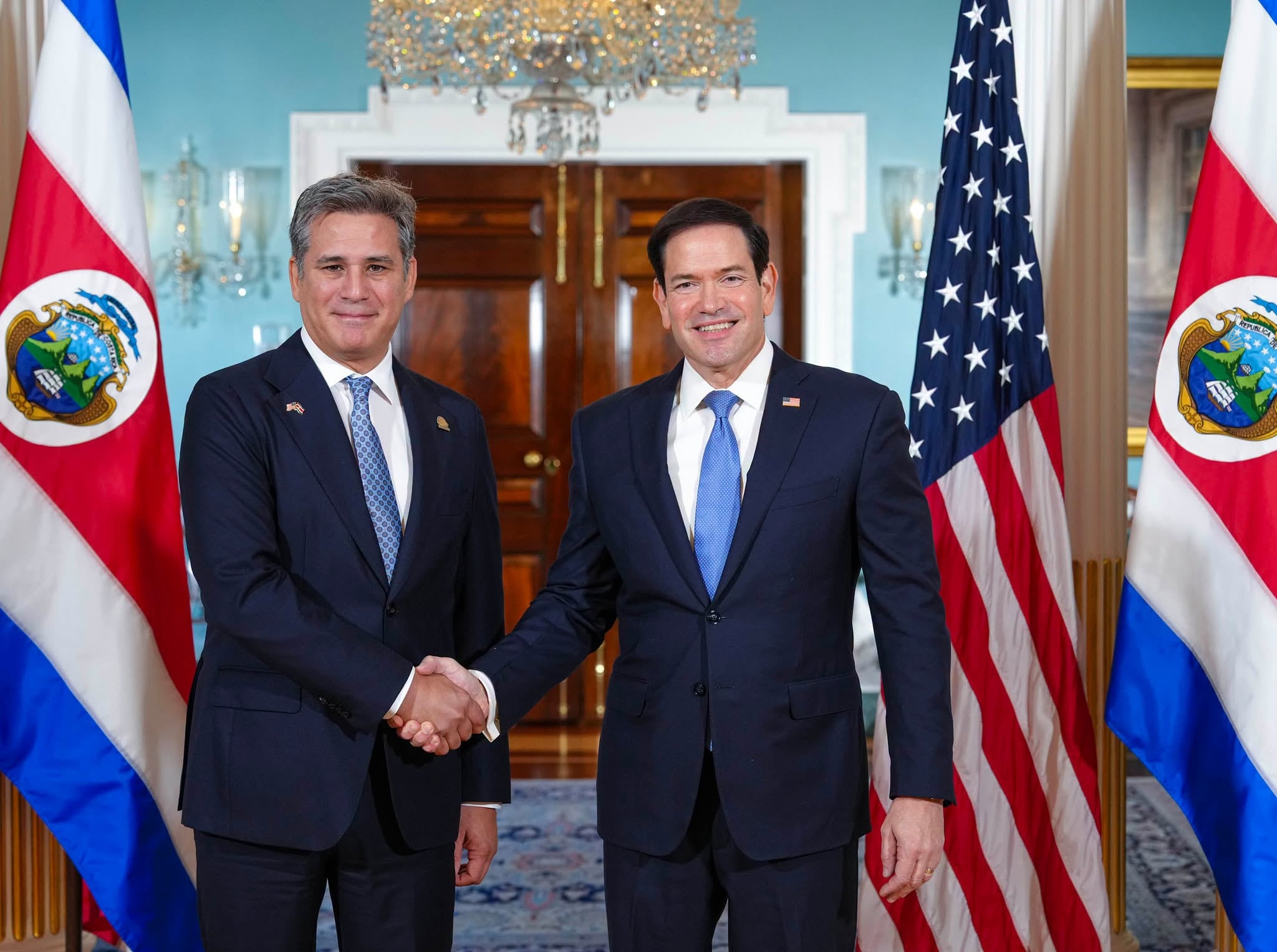 El canciller Manuel Tovar se reunió con el secretario de Estado de Estados Unidos, Marco Rubio, este miércoles en Washington D. C. Crédito: Ministerio de Relaciones Exteriores y Culto
