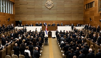 Chaves presentó su informe de labores frente a diputados, su gabinete, cancilleres y autoridades religiosas. Cortesía: Transmisión Presidencia de la República