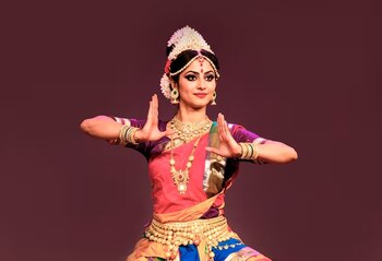 La sorprendente conexión entre la danza Bharatanatyam y la nueva generación de manos robóticas