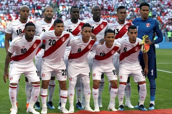 El once peruano en su primer partido en el mundial de Rusia 2018. (Foto: Internet)