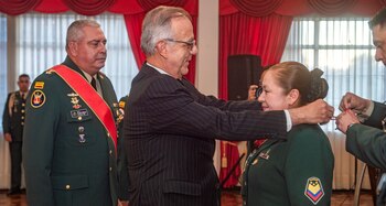 Ceremonia de imposición de medallas,