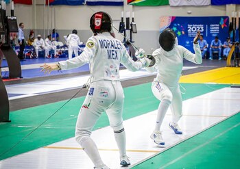 María Morales, vence a la