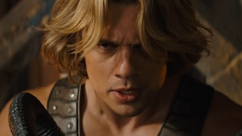 Amos del Universo (Captura de tráiler oficial)