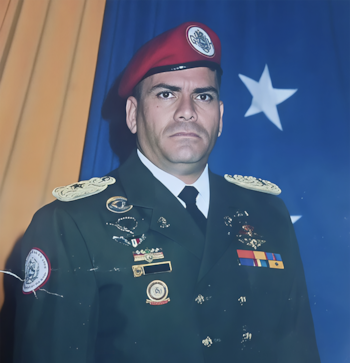 El teniente coronel (Ej) Juan