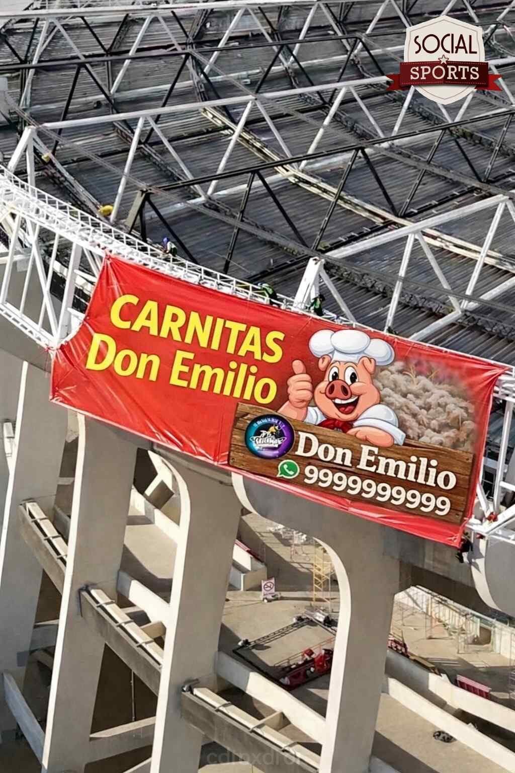 La afición se burló de la nueva fachada del Estadio Azteca (Redes sociales)