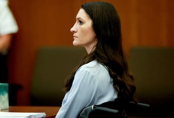 Una psiquiatra busca frenar la demanda civil de Lindsay Clancy en medio del juicio por el crimen de sus hijos