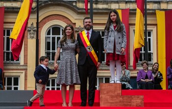 Nuevo alcalde de Bogotá tomó
