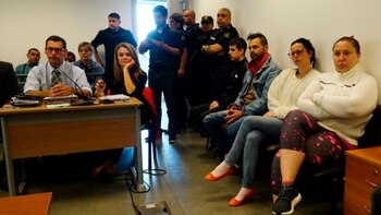 Lulukhy (en primer plano) y