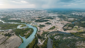 Río Negro y Neuquén planifican una nueva red logística para el Alto Valle y Vaca Muerta