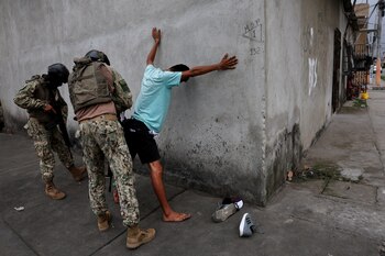 Miembros de las fuerzas armadas