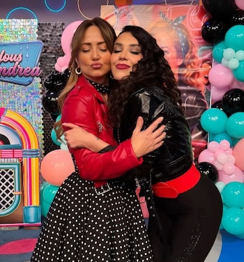 La famosa celebró con baile, regalos y la visita sorpresa de su actual pareja.
