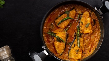 Salmón al curry, una receta fácil y saludable ideal para preparar un táper diferente
