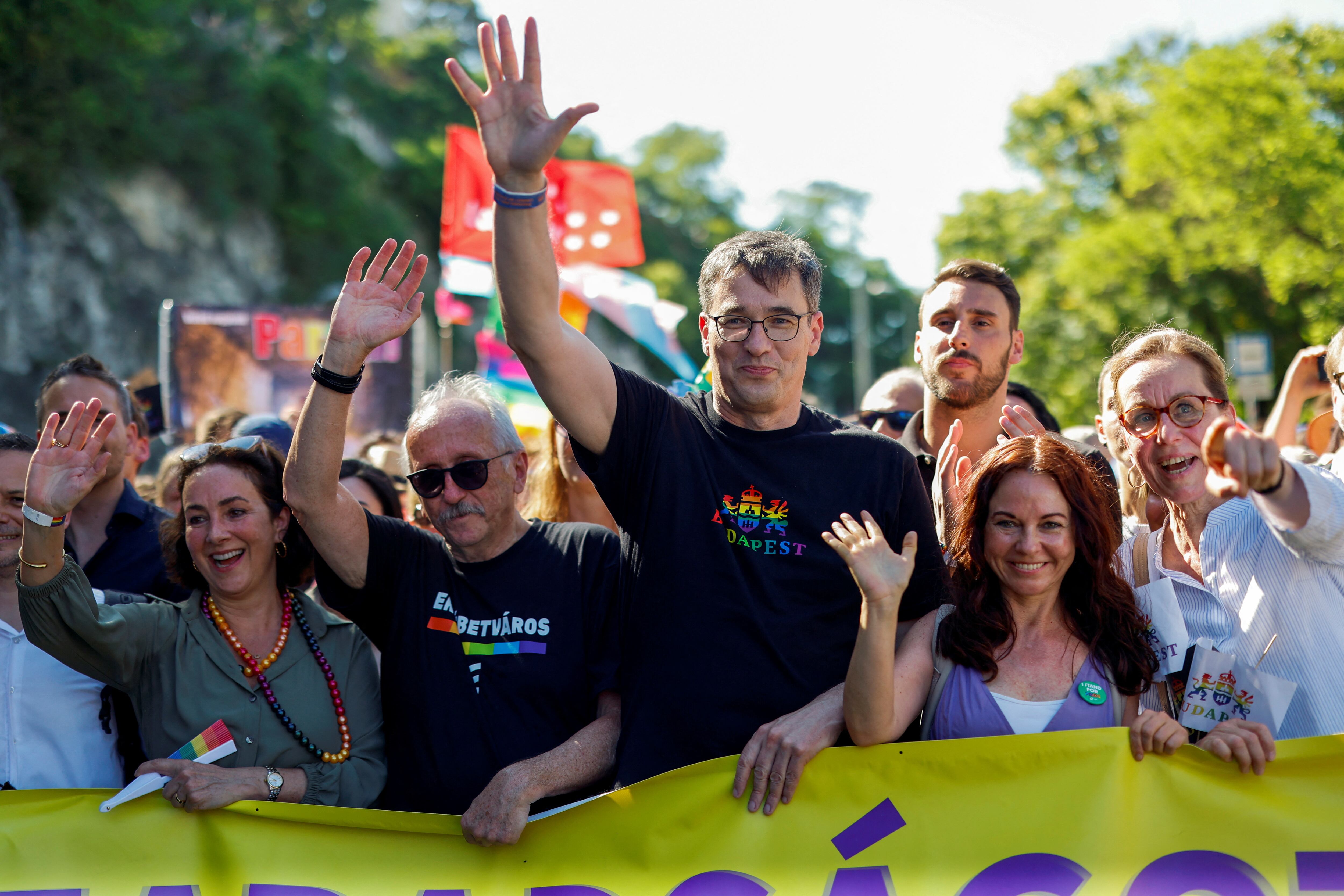 El alcalde de Budapest, Gergely Karacsony, fue coorganizador de la Marcha del Orgullo de Budapest en Budapest, Hungría (REUTERS/Lisa Leutner)