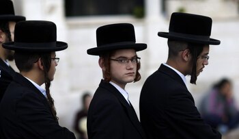 Un grupo de jóvenes ultraortodoxos..