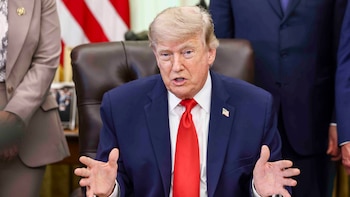 Trump ordenó la reapertura del estrecho de Ormuz y el levantamiento del bloqueo naval de EEUU tras el acuerdo con Irán