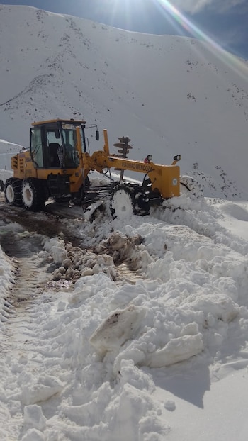 Mendoza: rescataron a un grupo de montañistas que habían quedado varados por la nieve