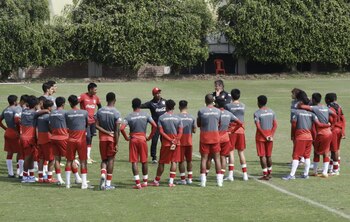 Víctor Reyes, técnico de la