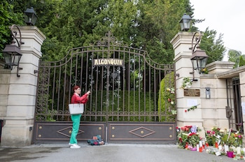 Denise Keller toma fotografías de