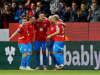 Con más de 25 goles internacionales, Patrick Schick asume el rol de goleador clave en la Selección Checa. REUTERS/David W Cerny