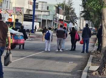 Autoridades acordonaron la zona. (X