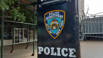 Rebecca De Paula ingresó al NYPD en enero de 2025./ (El Diario de Nueva York)