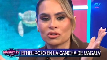 Magaly Medina y Ethel Pozo protagonizan uno de los momentos más emotivos de la televisión: “Sí tengo límites”. Captura: Magaly TV La Firme.