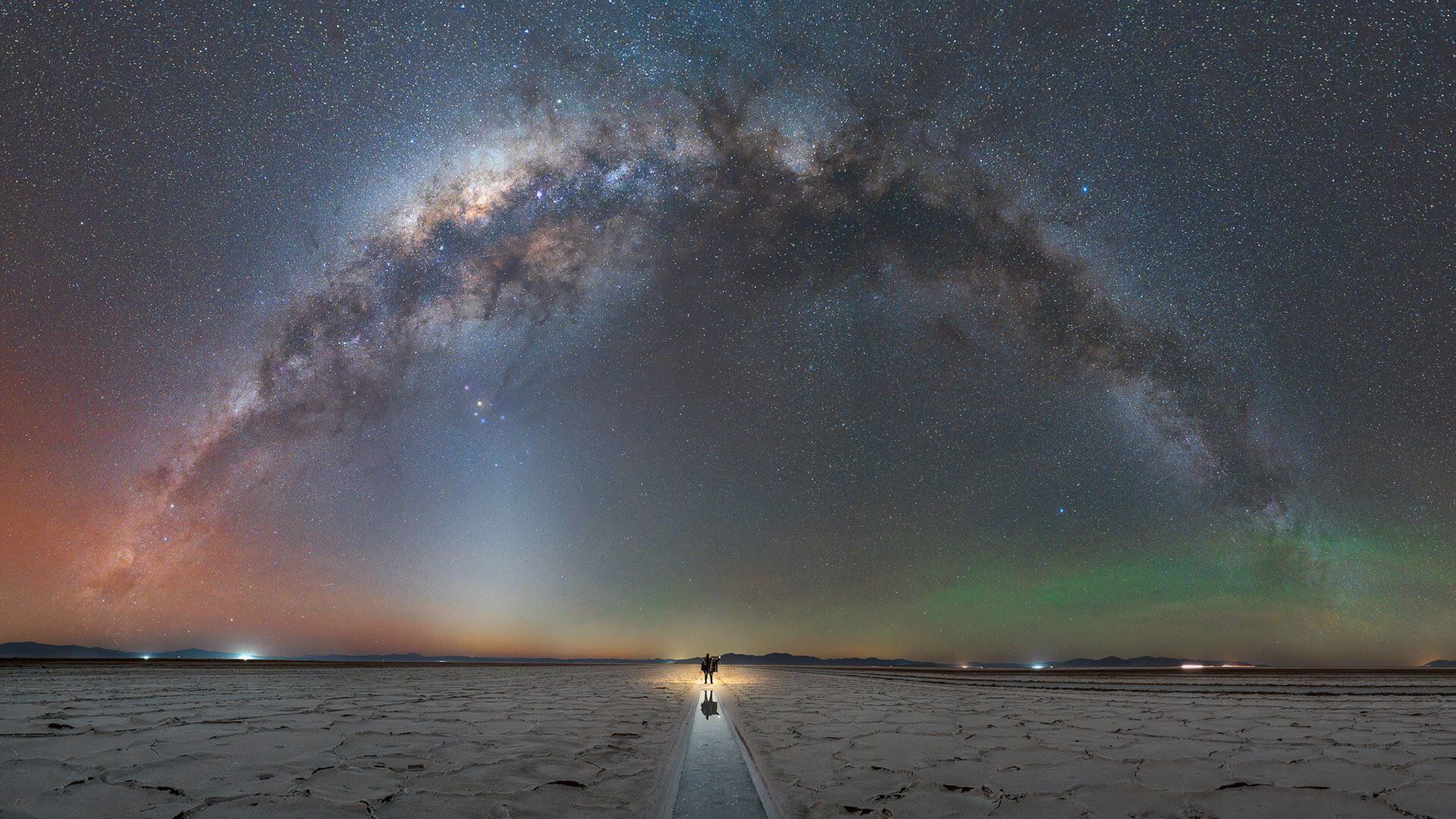 Esta foto de la Vía Láctea en Salinas Grandes, Jujuy, salió premiada en 2025 y estuvo en las 25 mejores fotos del mundo
