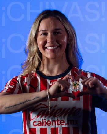 (Instagram / @mayrapelayooo)