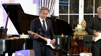 Blinken cantó “Hoochie Coochie Man”