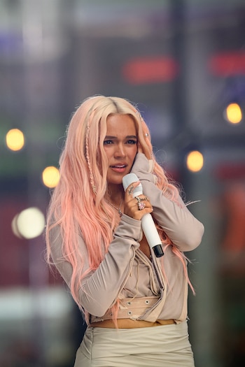 Karol G cantó en el