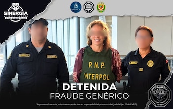 María “N” fue detenida en el Aeropuerto Internacional Jorge Chávez, en Lima, Perú, tras ser buscada por autoridades de Querétaro. (Facebook Fiscalía General de Querétaro)