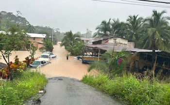 La Onda Tropical N.°32 provocó la evacuación de 90 personas en Costa Rica por las intensas lluvias e inundaciones. (Foto Comisión Nacional de Emergencias)