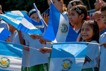 La tradición de la Antorcha Centroamericana por la Paz y la Libertad une a Guatemala, El Salvador, Honduras, Nicaragua y Costa Rica en las fiestas patrias del 15 de septiembre. /(Secretaría de Prensa de la Presidencia)