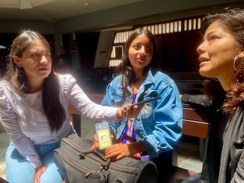 Amanda y Tamia Villavicencio en entrevista con Infobae.