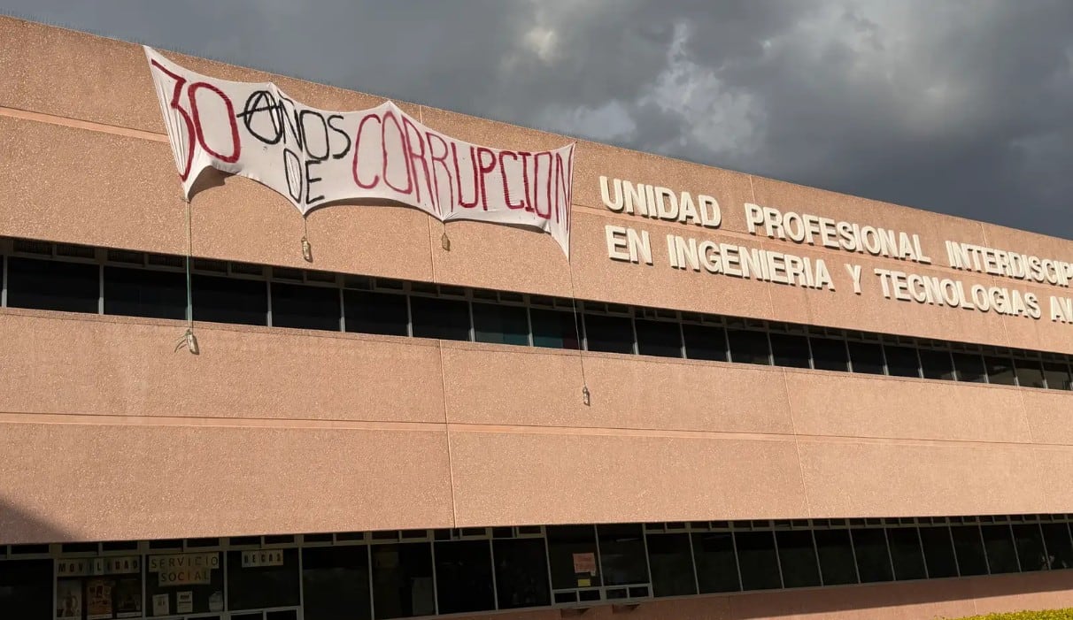 Tras más de 60 días de paro, entregan las instalaciones de la UPIITA al IPN.
Crédito: MVS Noticias