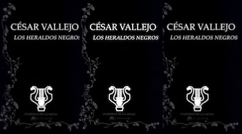 Cubierta del libro Los Heraldos Negros de César Vallejo, con letras blancas, una lira y una enredadera sobre un fondo negro, flanqueada por dos réplicas desenfocadas de la misma portada.