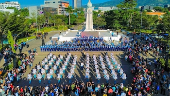 San Salvador se viste de fiesta: Arrancan las Fiestas Patronales 2026 en honor al Divino Salvador del Mundo