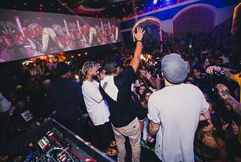 Gabigol se subió al escenario