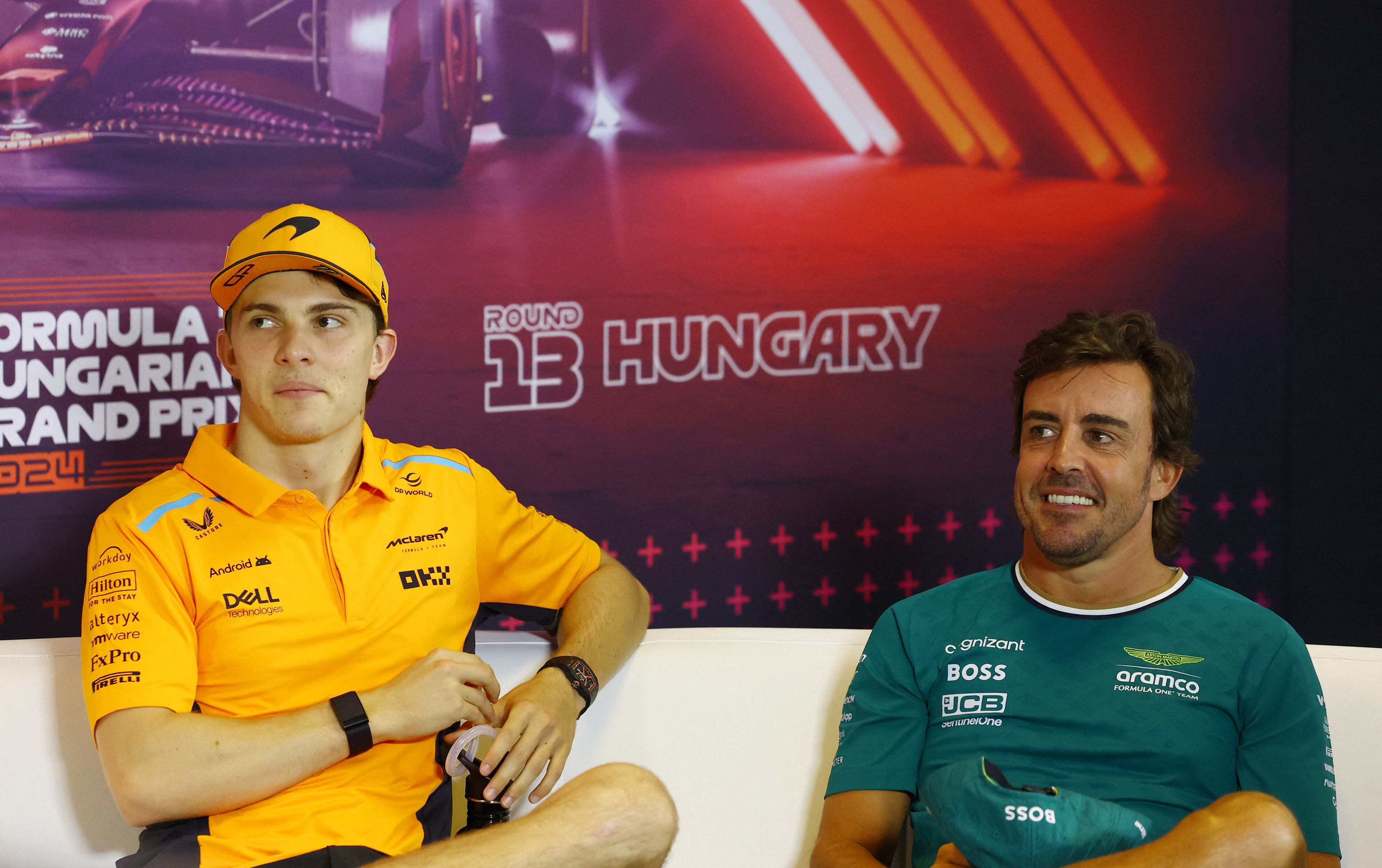 Fernando Alonso junto a Oscar Piastri en Hungría (Bernadett Szabo, REUTERS)