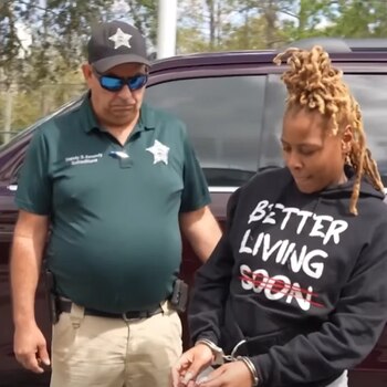 Los estafadores suplantan la identidad