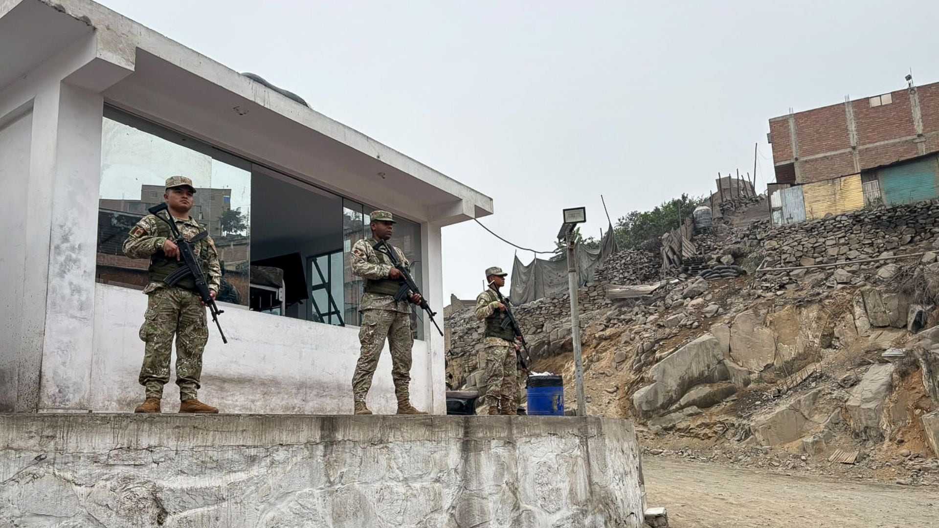 Comando Unificado refuerza inteligencia policial y despliegue militar para enfrentar extorsiones al transporte.