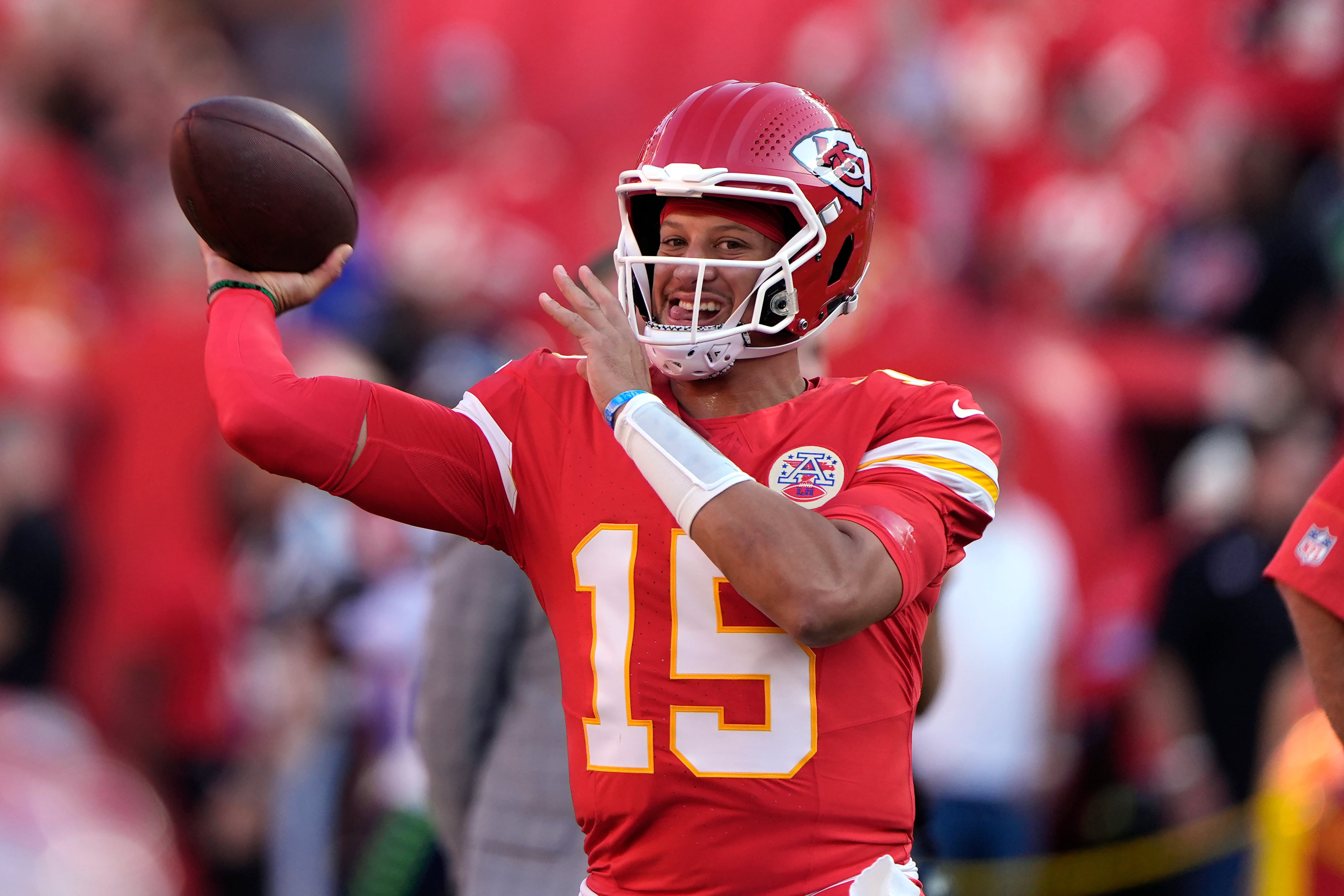 Después de una mala temporada, los Chiefs buscan regresar a playoffs. (AP Foto/Charlie Riedel)