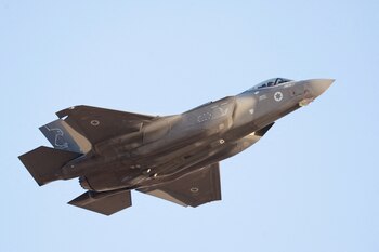 Israel bombardeó nuevas posiciones de