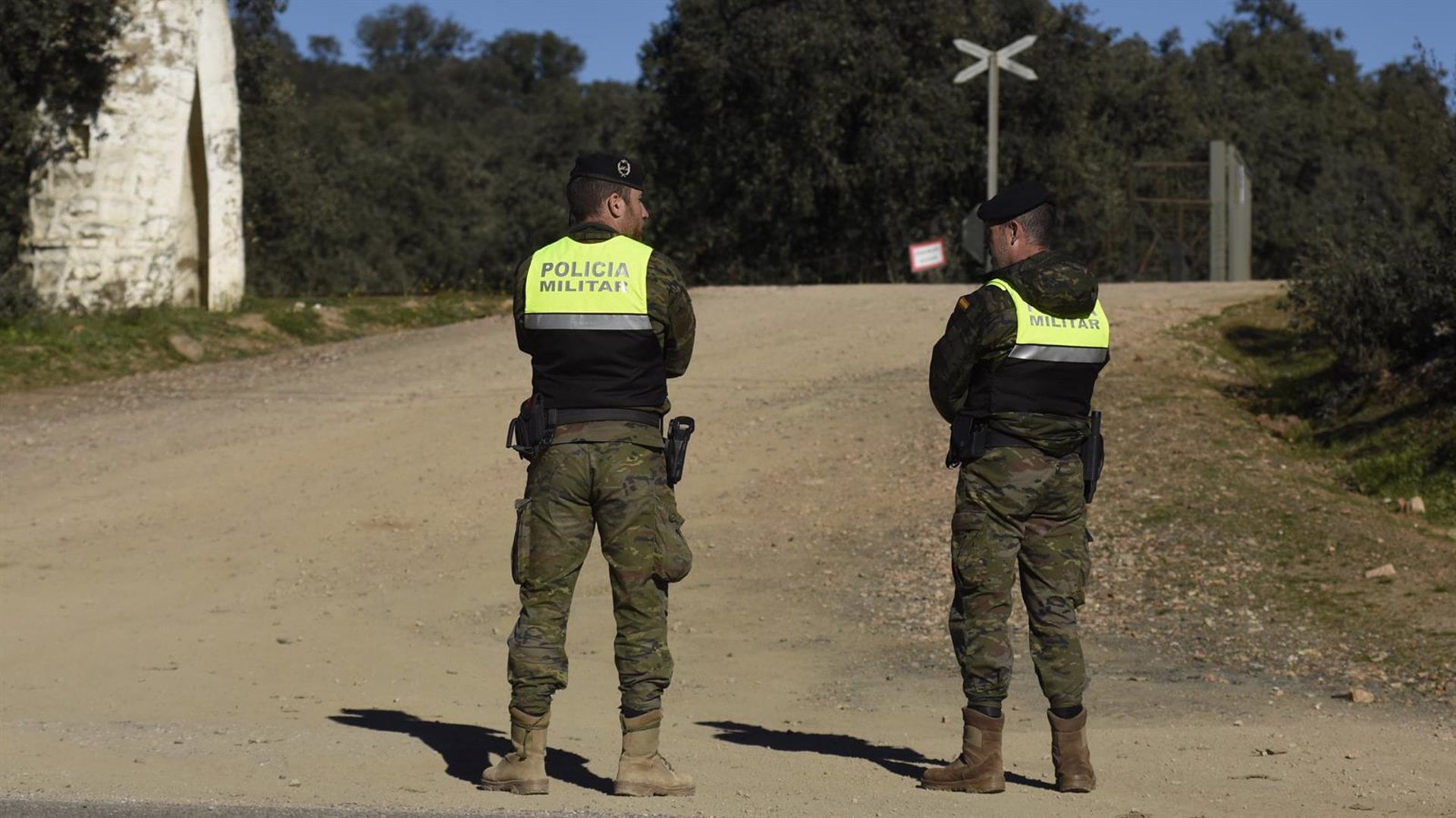 21/12/2023 El juicio por los dos militares muertos ahogados en Cerro Muriano (Córdoba) en 2023 empezará el 18 de mayo.El juicio por las muertes del soldado Carlos León Rico, natural de El Viso del Alcor (Sevilla), y del cabo Miguel Ángel Jiménez Andújar, natural de Adamuz (Córdoba), de la Brigada Guzmán El Bueno X, en un ejercicio en el lago artificial de la base militar cordobesa de Cerro Muriano, realizado en la mañana del 21 de diciembre de 2023, se celebrará del día 18 de mayo al 24 de junio de 2027 en la Sala de Justicia del Tribunal Militar Central, en Madrid.POLITICA ANDALUCÍA ESPAÑA EUROPA CÓRDOBARAFAEL MADERO/EUROPA PRESS