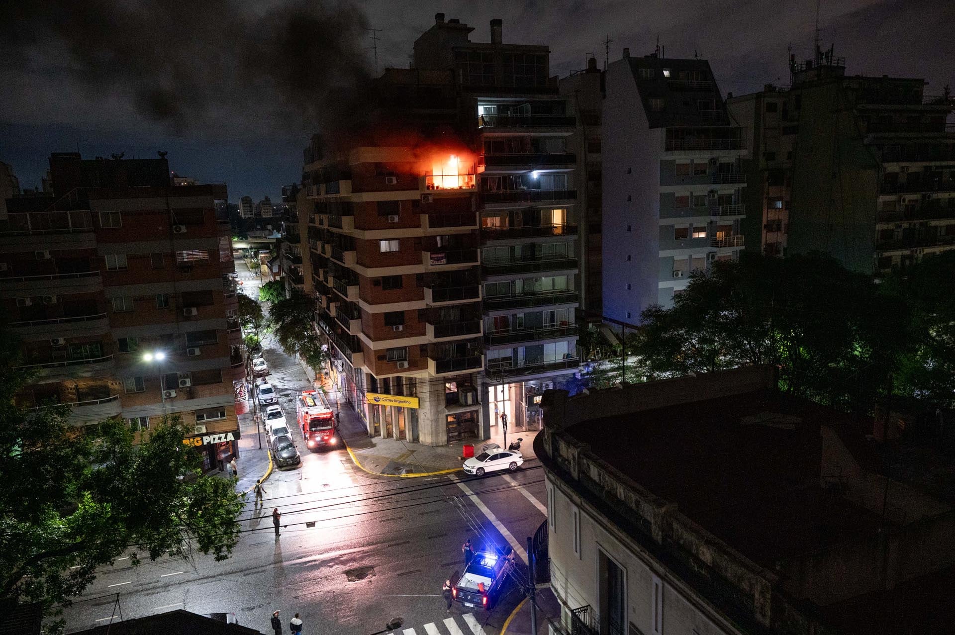 Las llamas quedaron extinguidas alrededor de las 4.40 (RS Fotos)